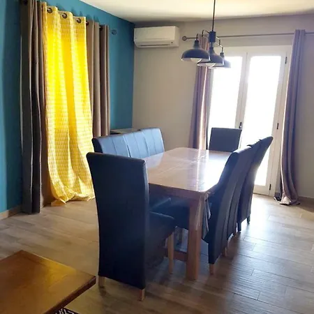 Olivacce Apartman Lucciana